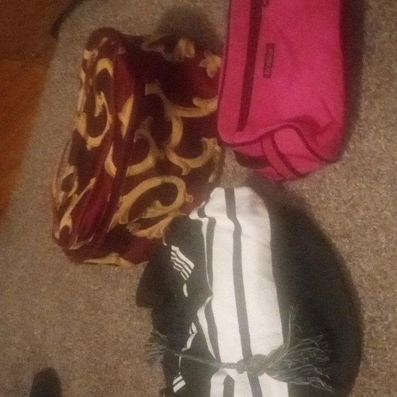 Handbags - Bag Bundle